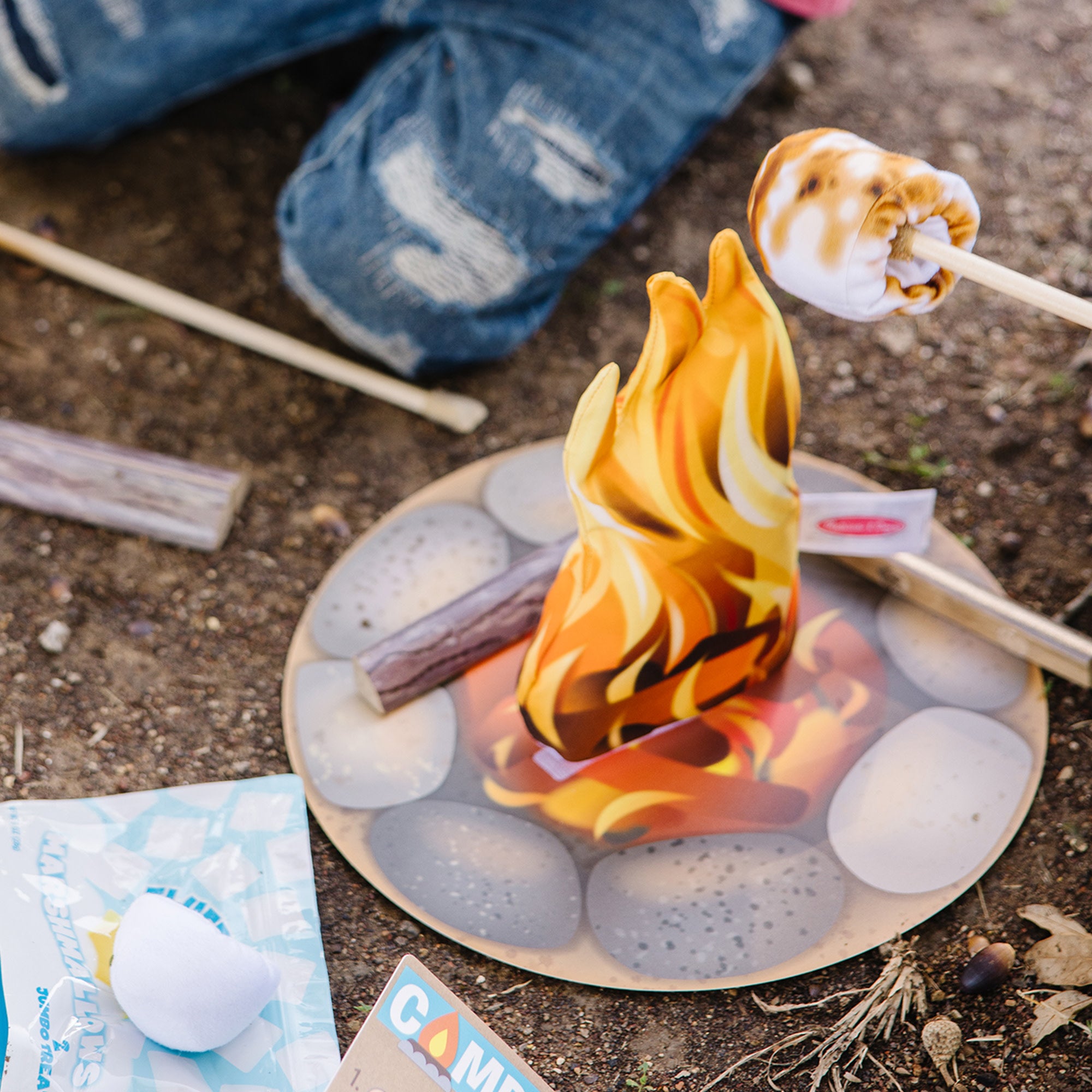 Let's Explore Campfire S'Mores Play Set - Image 7