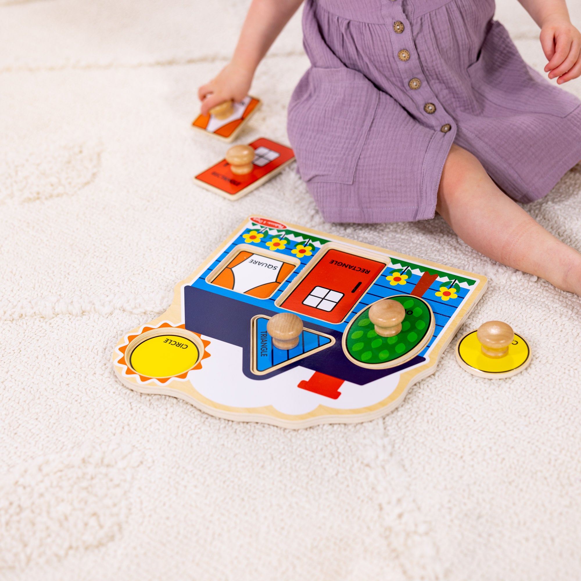First Shapes Jumbo Peg Puzzle - 5 Pieces - Image 6