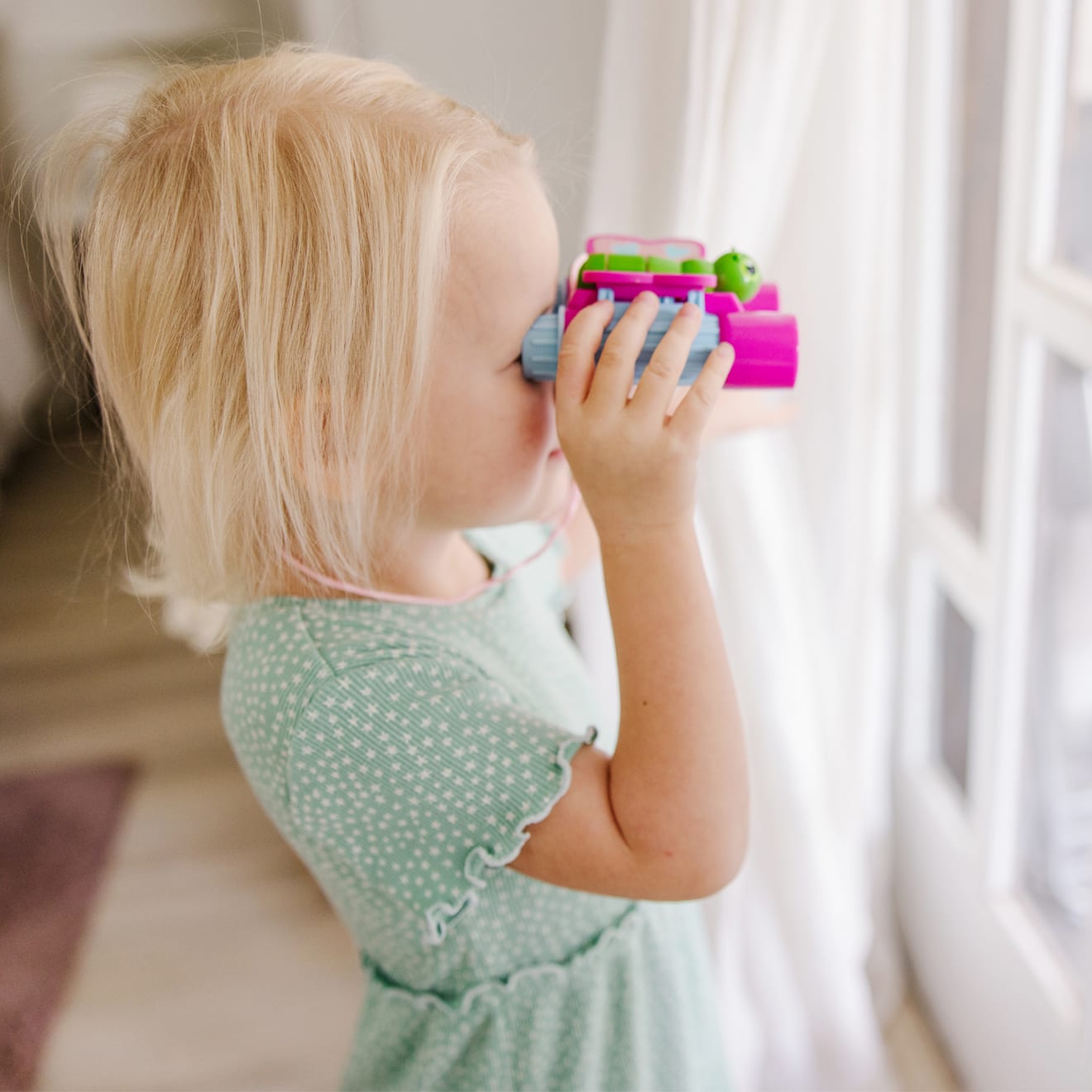 Cutie Pie Butterfly Binoculars - Image 2