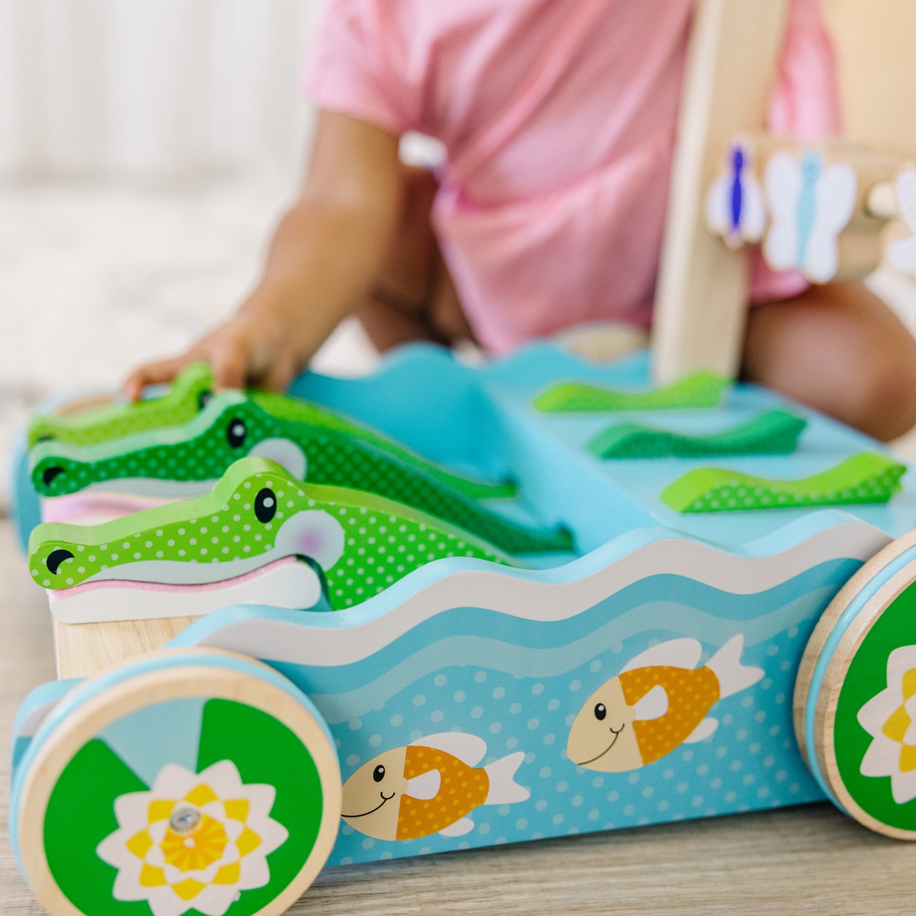 First Play Chomp & Clack Alligator Push Toy - Image 6