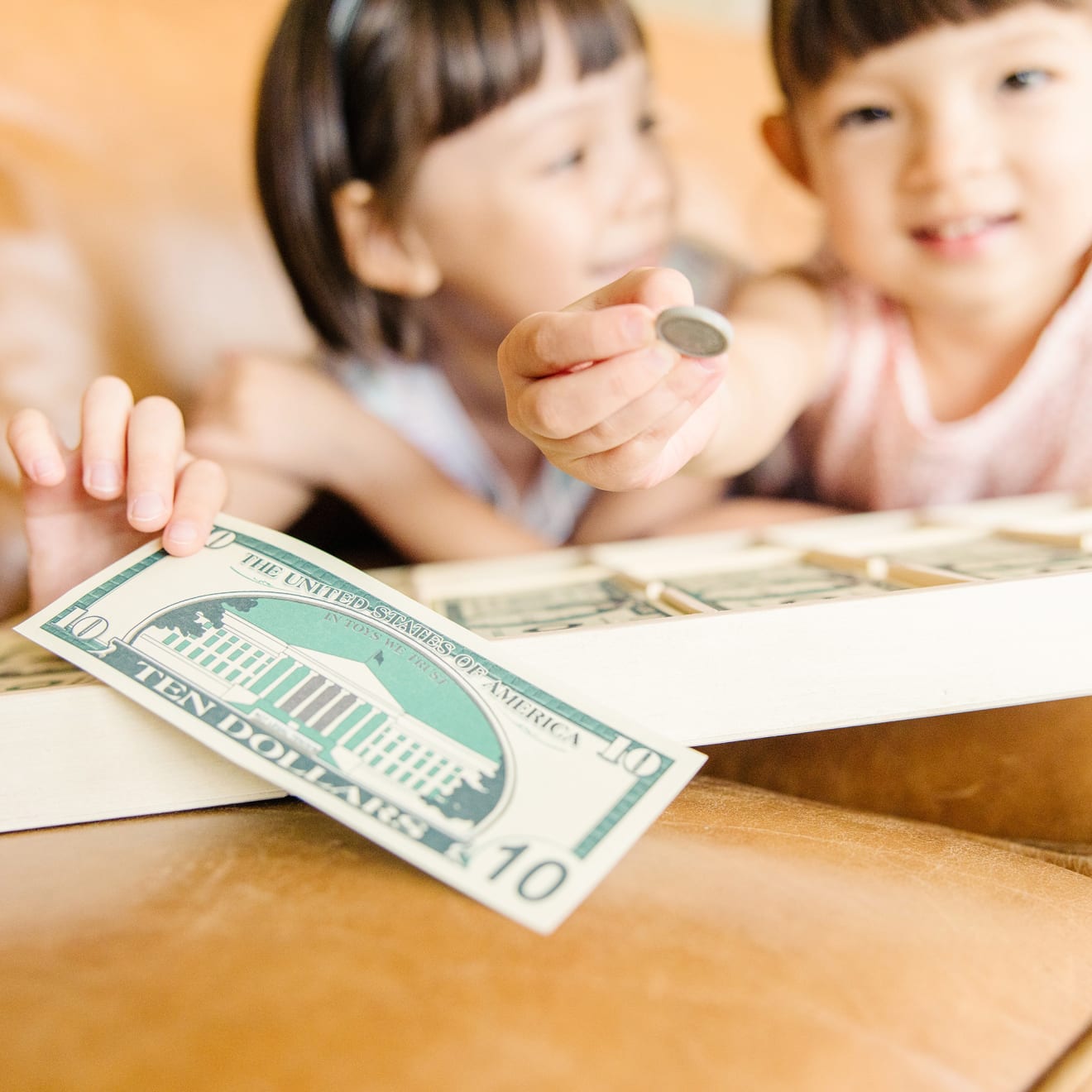 Classic Play Money Set - Image 6